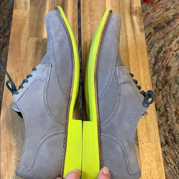 Cole Haan grey suede shoes w/ bright yellow soles - Picture 4 of 8